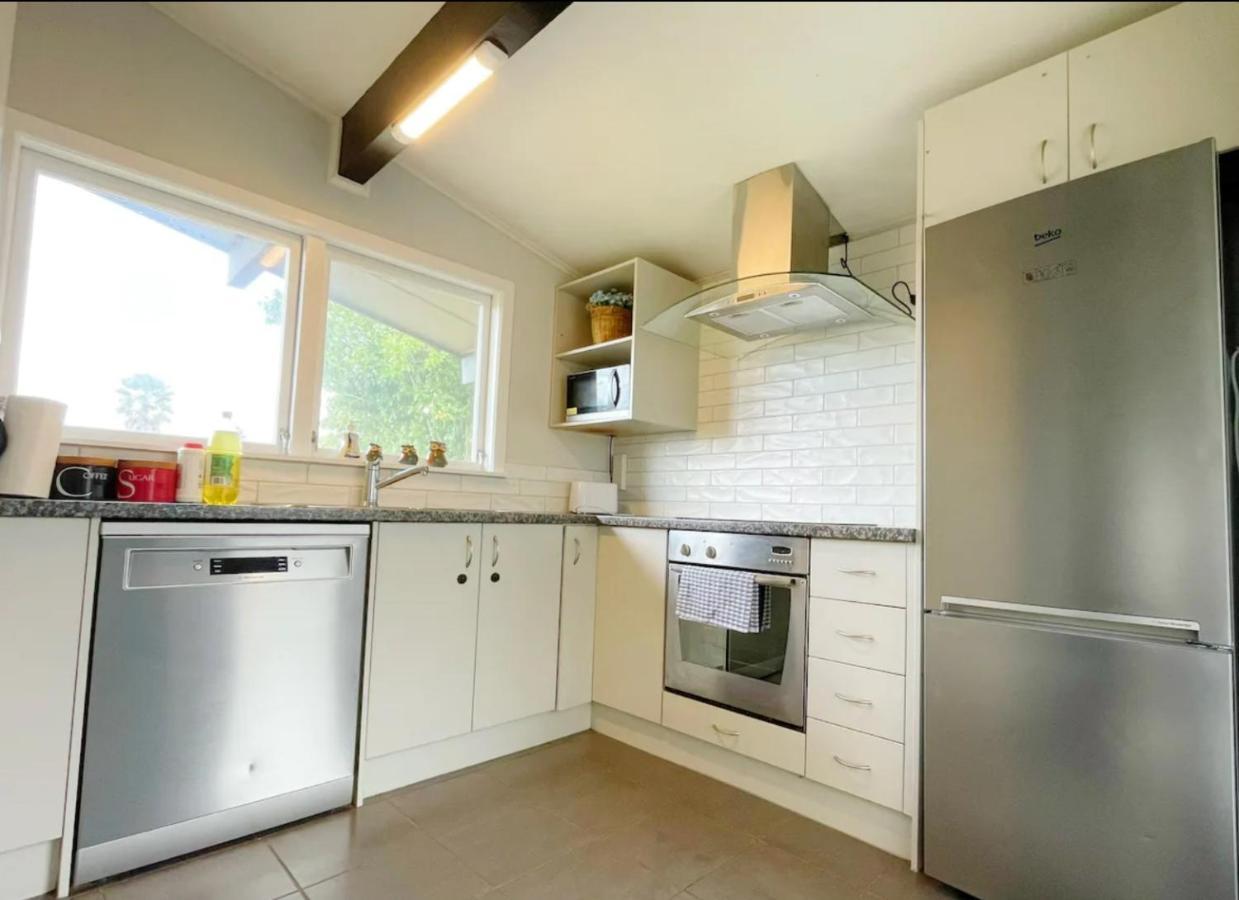 3 Bedroom Family House In Excellent Location Hamilton Eksteriør bilde