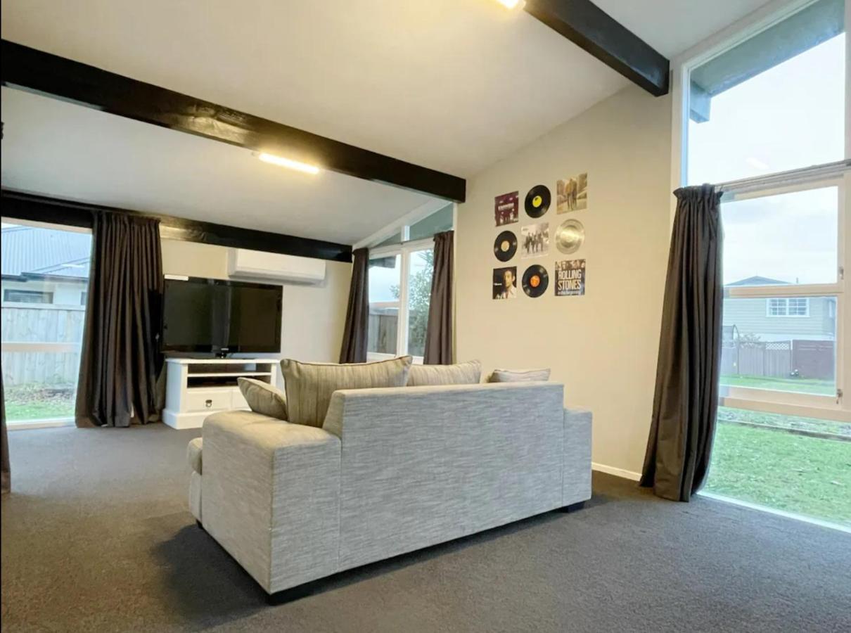 3 Bedroom Family House In Excellent Location Hamilton Eksteriør bilde