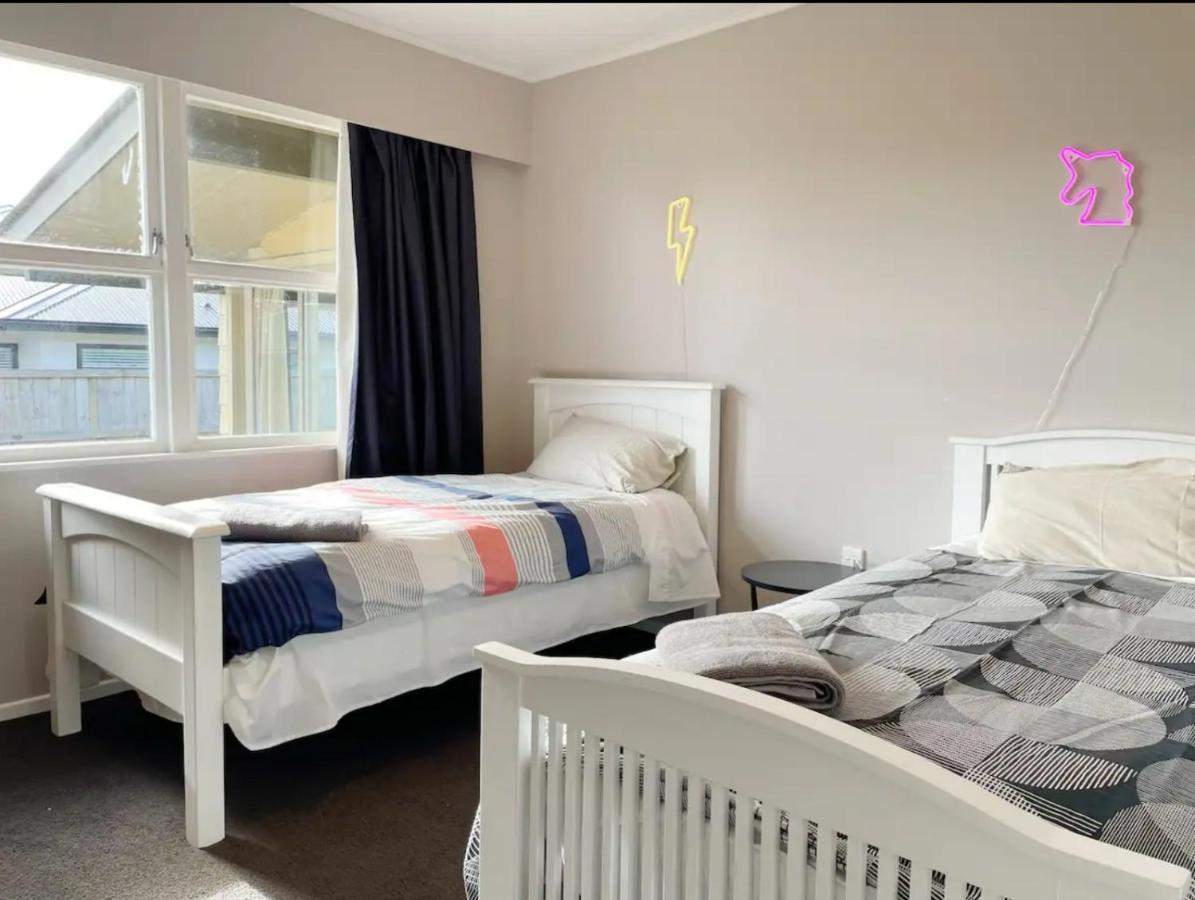 3 Bedroom Family House In Excellent Location Hamilton Eksteriør bilde