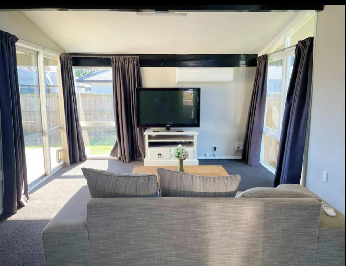 3 Bedroom Family House In Excellent Location Hamilton Eksteriør bilde